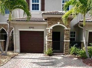 9285 SW 220th Ter, Cutler Bay, FL 33190