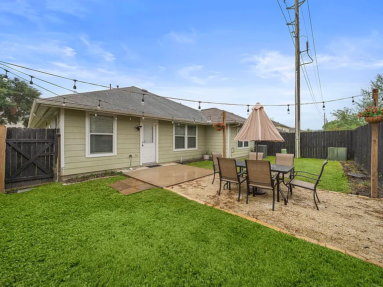 11706 Sardis Lake Dr — Photo 16