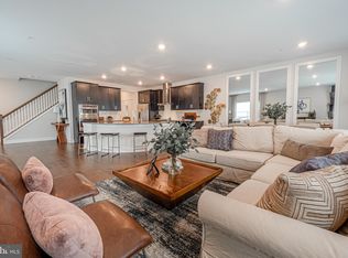 125 Livingston Ln, Exton, PA 19341