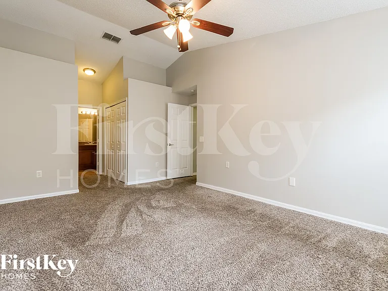 6556 Viewpoint Ct — Photo 10
