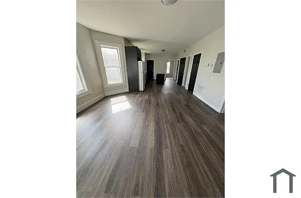 Building Photo - 206 Winthrop St #2