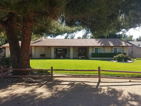 3rd image of 7498 Earhart Ave