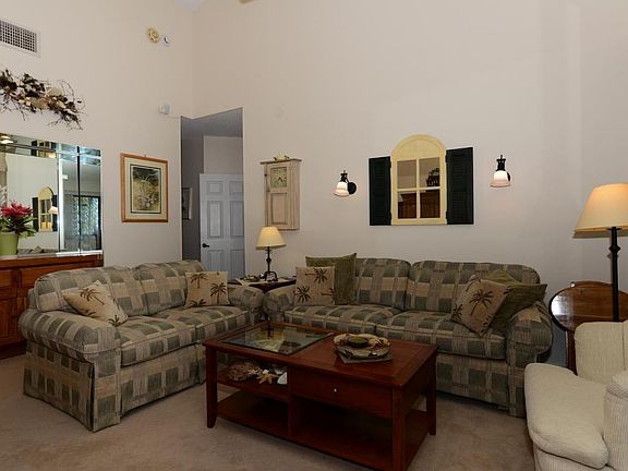4th image of 302 Sea Oats Dr #H