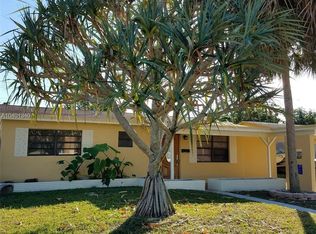 6850 Farragut St, Hollywood, FL 33024