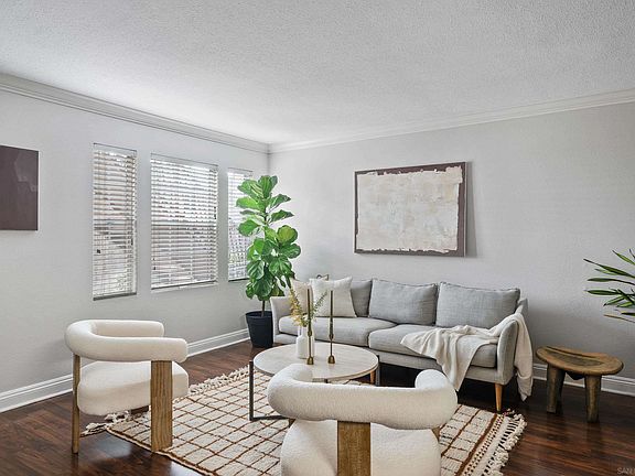 5th image of 4327 Swift Ave Unit 2
