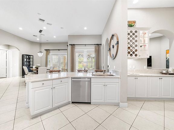 5th image of 6862 NW 108th Avenue