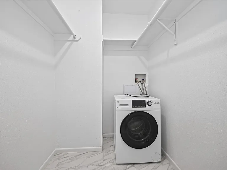5929 Queensloch Dr #131 — Photo 31