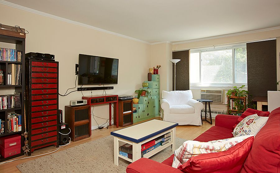 1st image of 191 Willoughby St APT 3C
