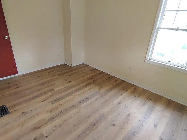 4129 S Calhoun St — Photo 2