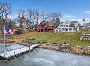 1266 Holiday Dr, Somonauk, IL 60552