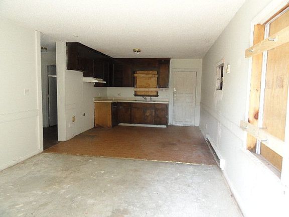 5th image of 1409-13 Boone Street