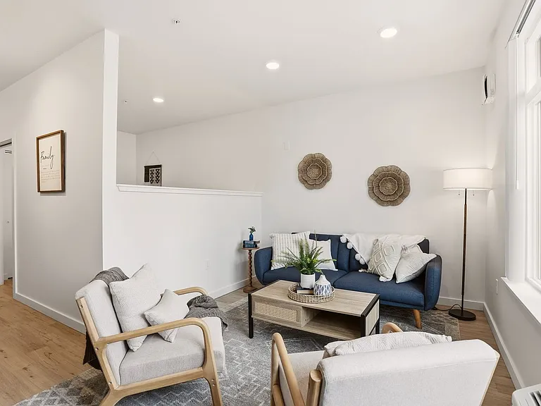 District Lofts at Garland — Photo 26