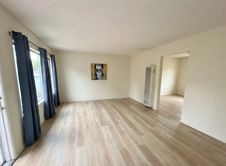 1666 Thomas Ave — Photo 3
