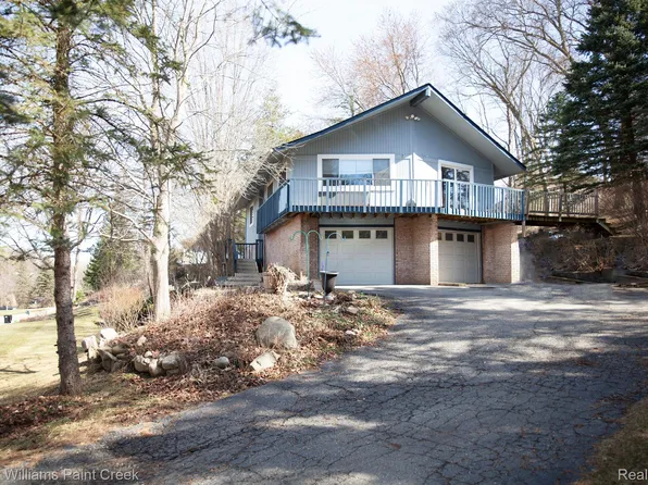 3295 Wains Way, Oakland, MI 48363