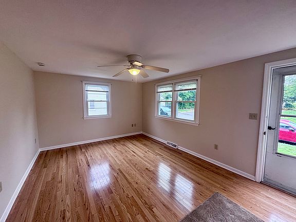 4th image of 25 Mettler St APT A