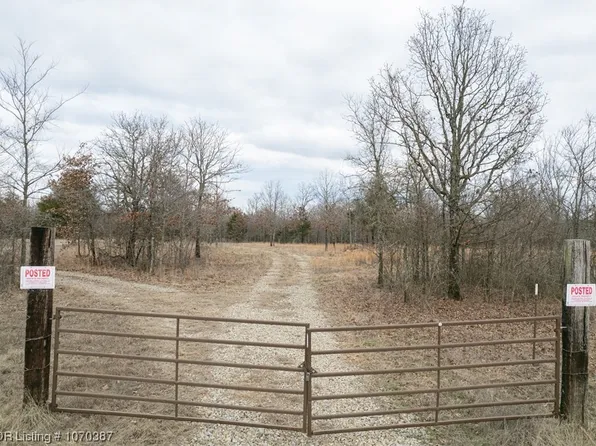 101055 S 4705th Rd, Muldrow, OK 74948