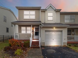 283 Muhammad Ali Ave, Newark, NJ 07108