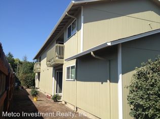 1313 R St APT B, Springfield, OR 97477