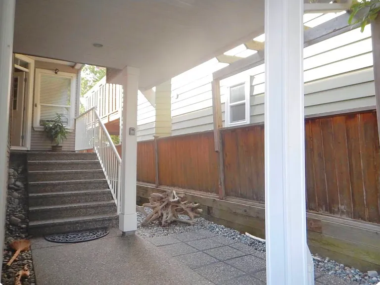 877 Stevens St #2 — Photo 41
