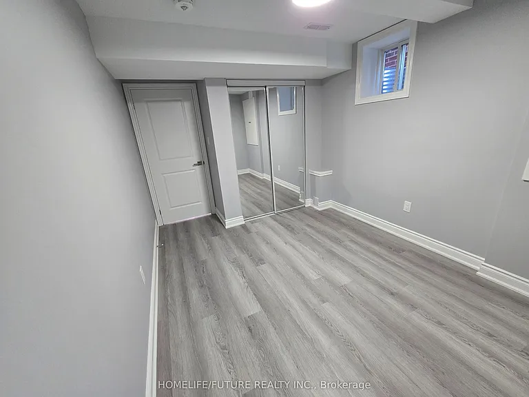 36 Ventura Ave #BASEMENT — Photo 4