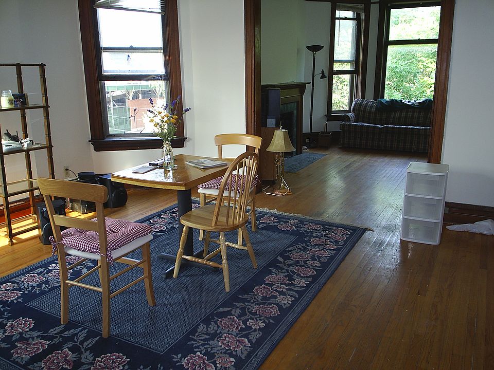 1st image of 3709 N Sheffield Ave APT 2