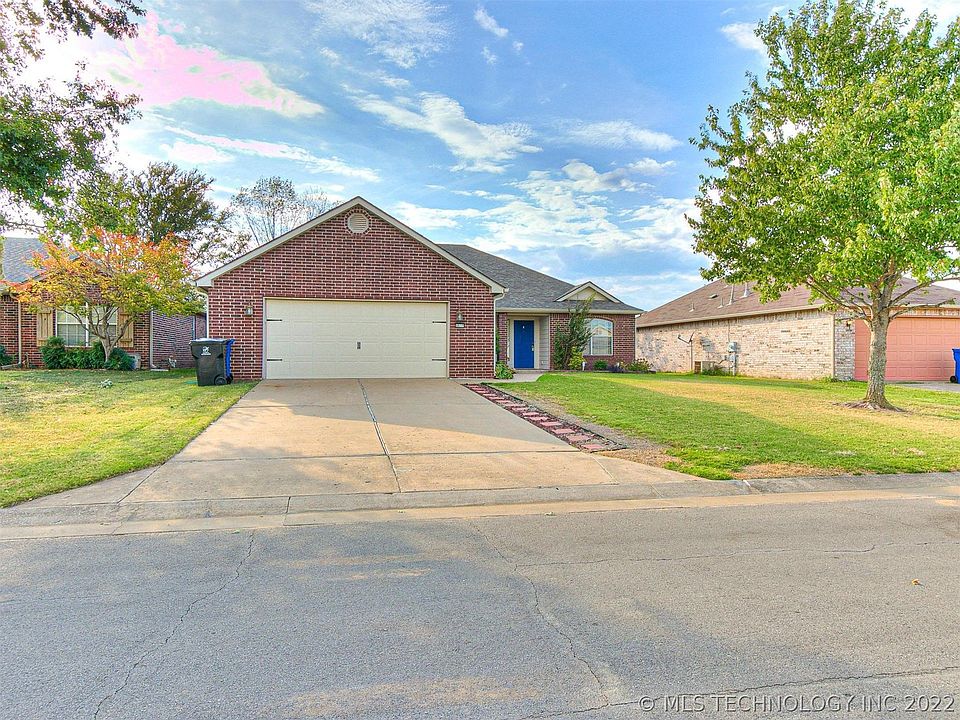 1st image of 4630 S 196th Ave