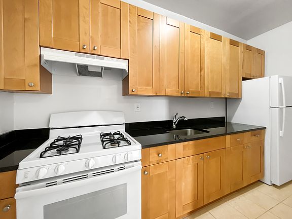 4th image of 200 W 123rd St APT 5D