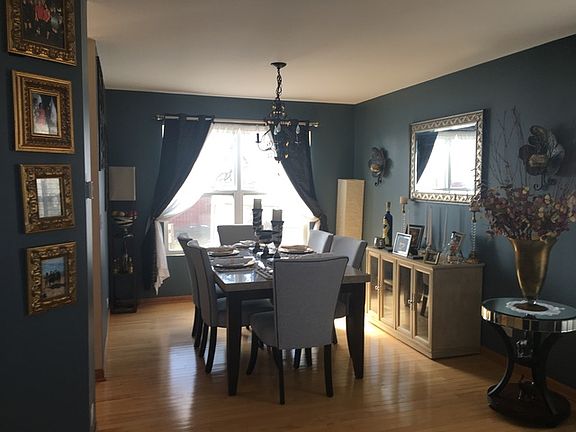 4th image of 2426 Iroquois Ln