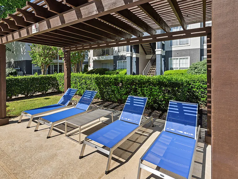 Comfortable Pool Seating