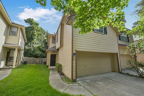 171 N Burberry Park Cir Photo 1