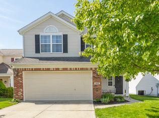419 Grabill Dr, Westfield, IN 46074