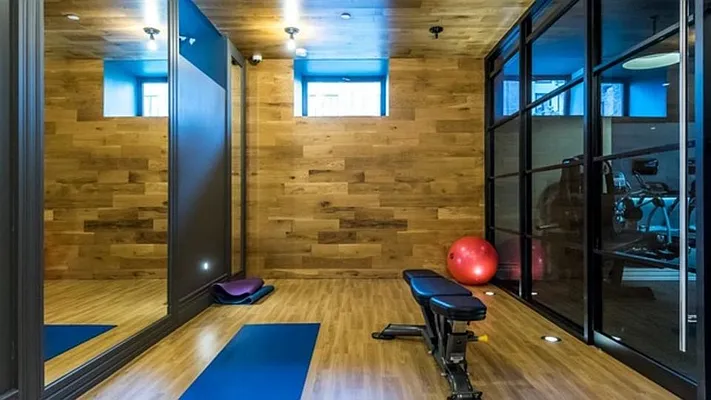 Rented by Nooklyn NYC LLC | media 145