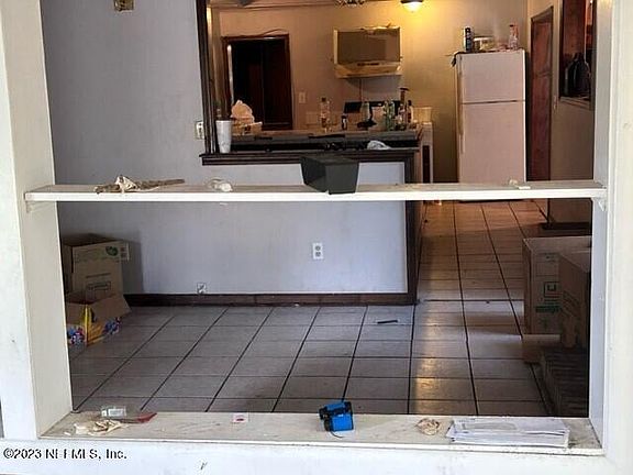 5th image of 6672 VERMILLION Street
