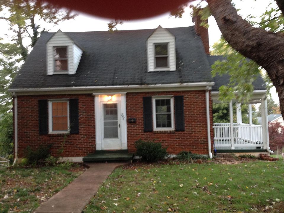 1st image of 207 Harper Dr #B