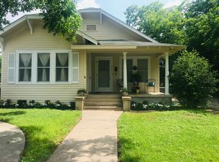 614 E Courthouse St, Cuero, TX 77954