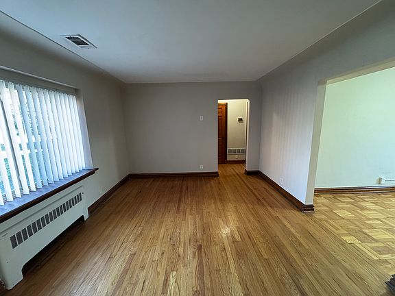 3rd image of 7250 Moller Ave APT 3