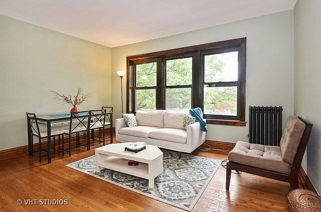 LIVING AND DINNING ROOM