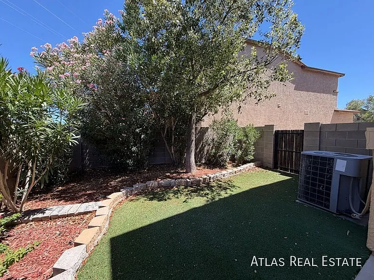 1925 S McConnell Dr — Photo 24