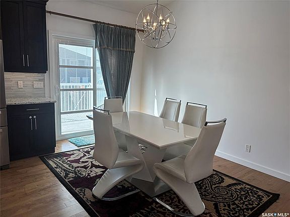 4th image of 436 Ridgedale STREET
