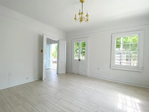 1024 Lowerline St Photo 1