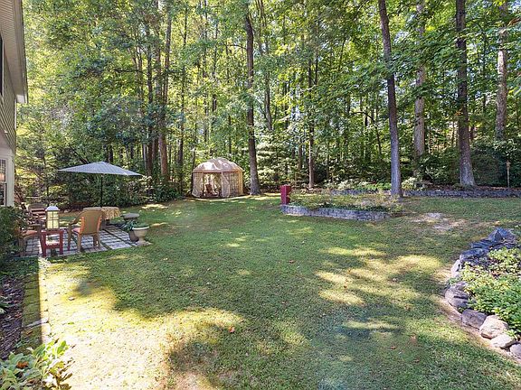 5th image of 11808 Oakhurst Dr