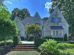2600 Tanglewood Ln, Charlotte, NC 28211