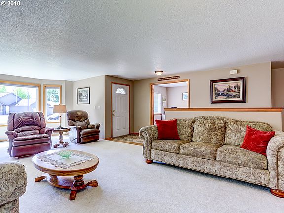 3rd image of 11334 SW Summer Lake Dr