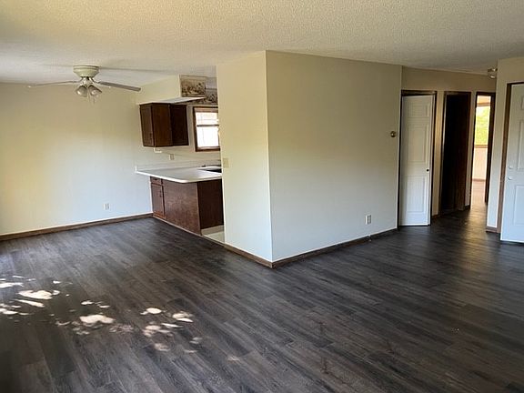 5th image of 3102 Cleveland Ave N