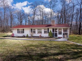 10 Kent Acres Ct, Kent Lakes, NY 10512