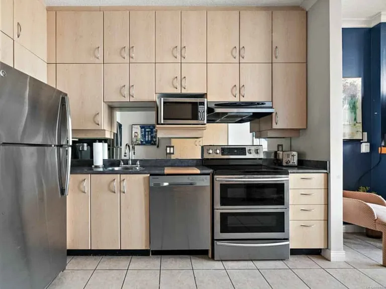 409 Swift St #511 — Photo 3