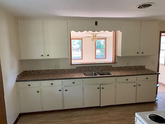 3rd image of 34415 Cortez Blvd