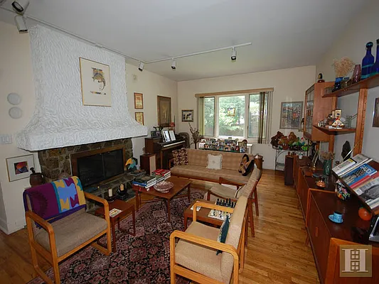 Sold by Halstead Real Estate | media 2