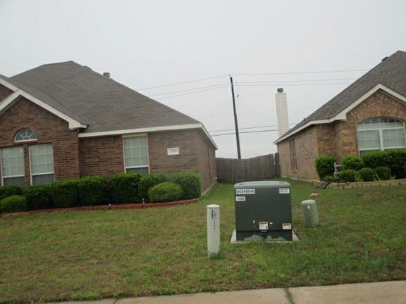 2nd image of 2119 Stonewood Dr