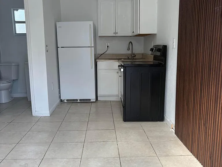 136 N 24th Ave #REAR — Photo 4